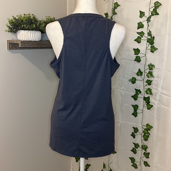 THE NORTH FACE • ATHLETIC TANK TOP • NAVY BLUE • SIZE MEDIUM • GREAT CONDITION!! - Picture 6 of 8